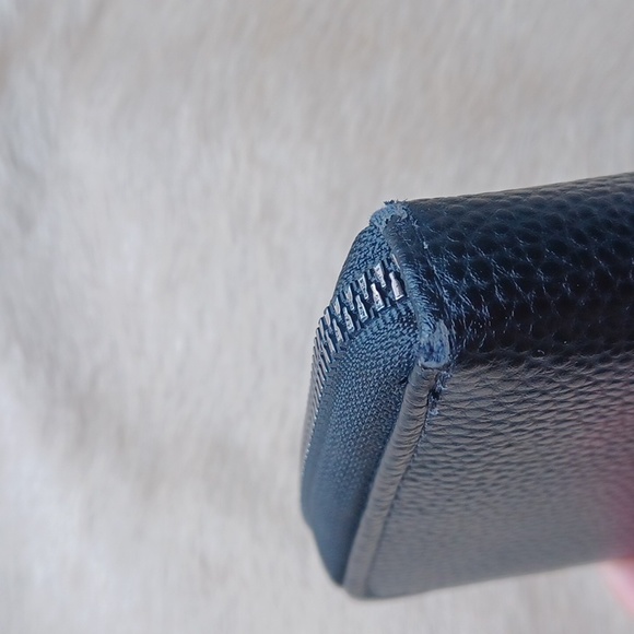 Halston wallet - Picture 14 of 16